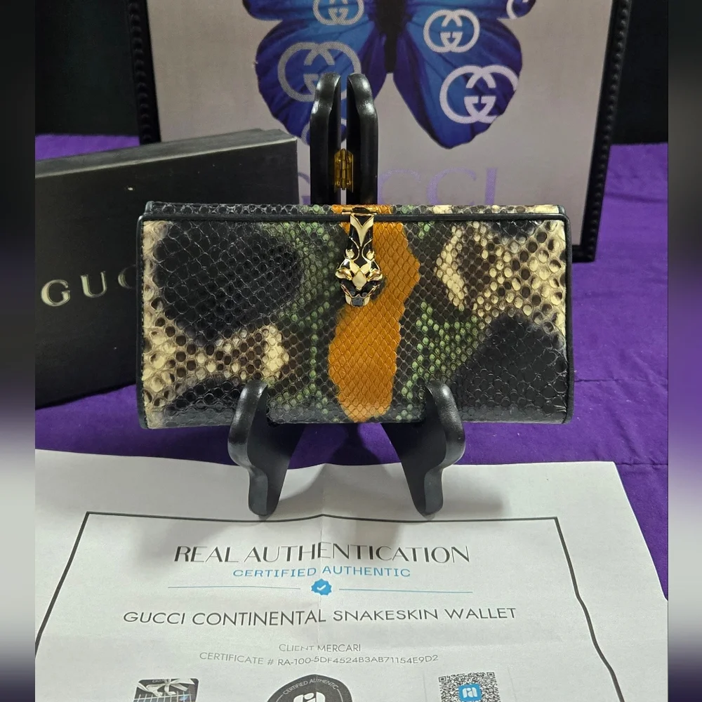 Gucci Python Continental Wallet With Tiger Head Closure With COA - Picture 1 of 16
